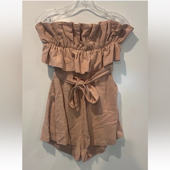 NWT Mittoshop Can't Believe This Ruffled Open Back Romper Womens Small (1448) - Picture 4 of 9
